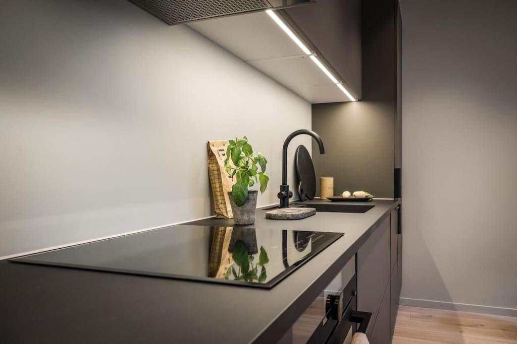 Stay L Luxurious Hideaway In Centrum Берген Екстериор снимка